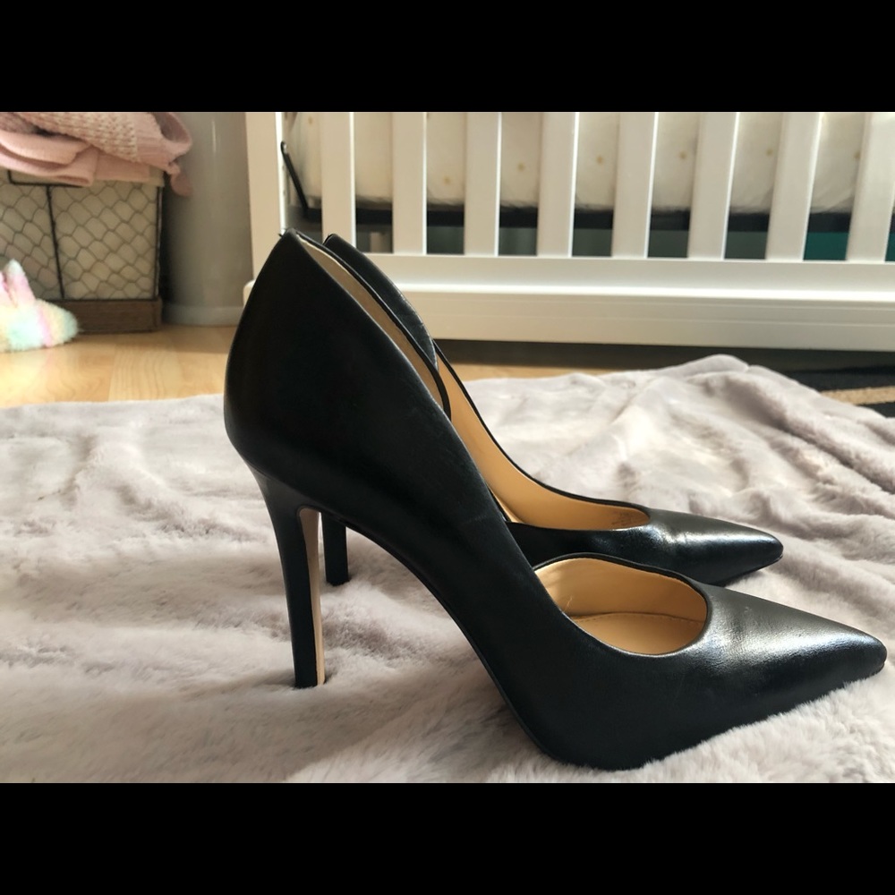 Jessica Simpson black heels